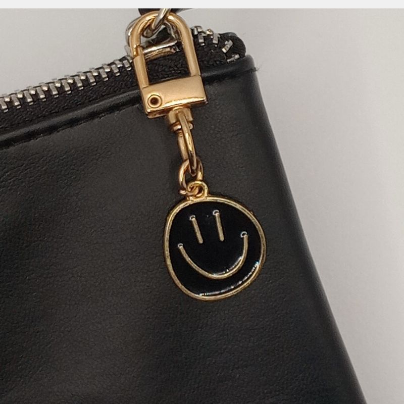 Joyful Smiley Mood Clip – Color Pop Charm Keychain