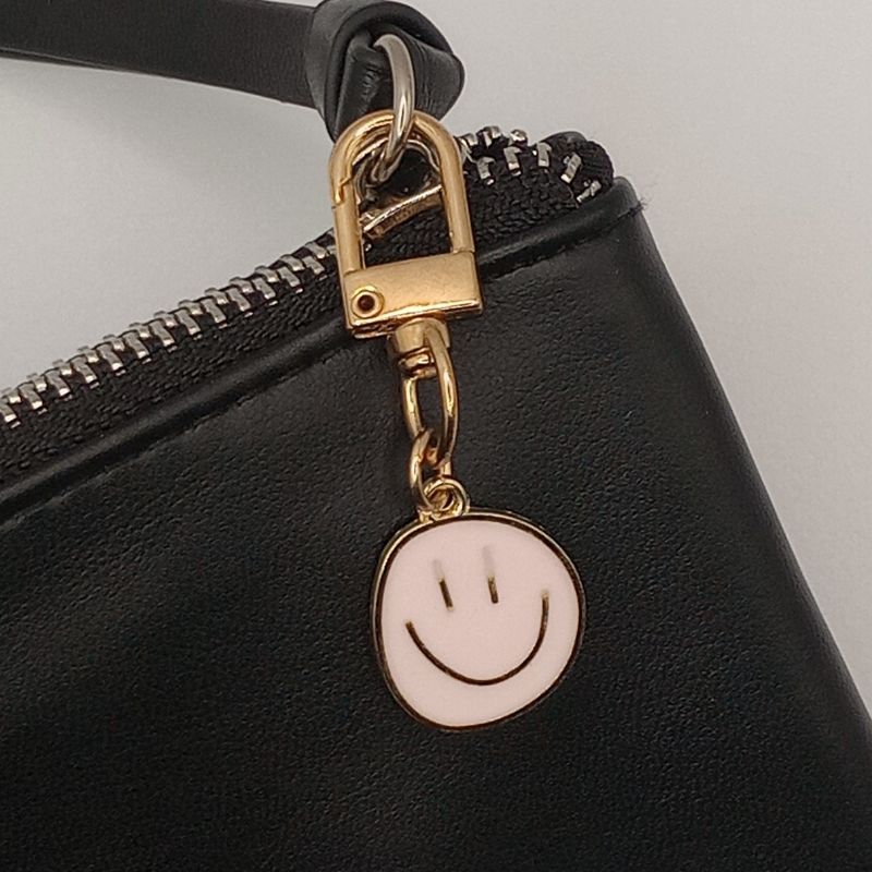 Joyful Smiley Mood Clip – Color Pop Charm Keychain