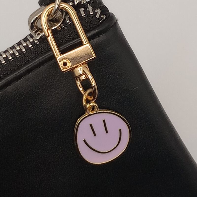 Joyful Smiley Mood Clip – Color Pop Charm Keychain